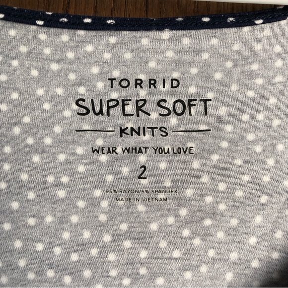 Torrid super soft knits polka dot blouse size 2X - Picture 3 of 5